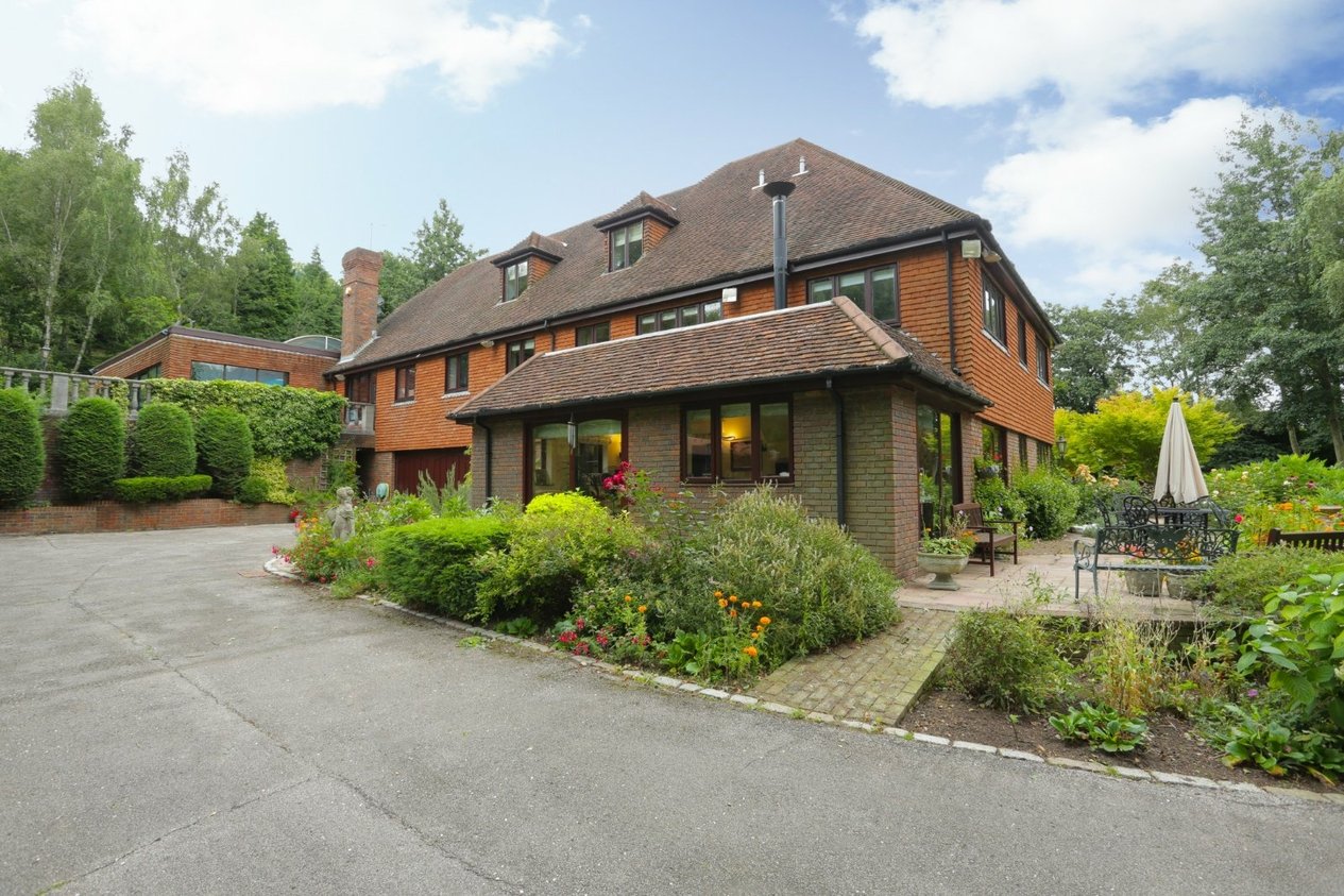 Properties For Sale in Iwade Road Sittingbourne