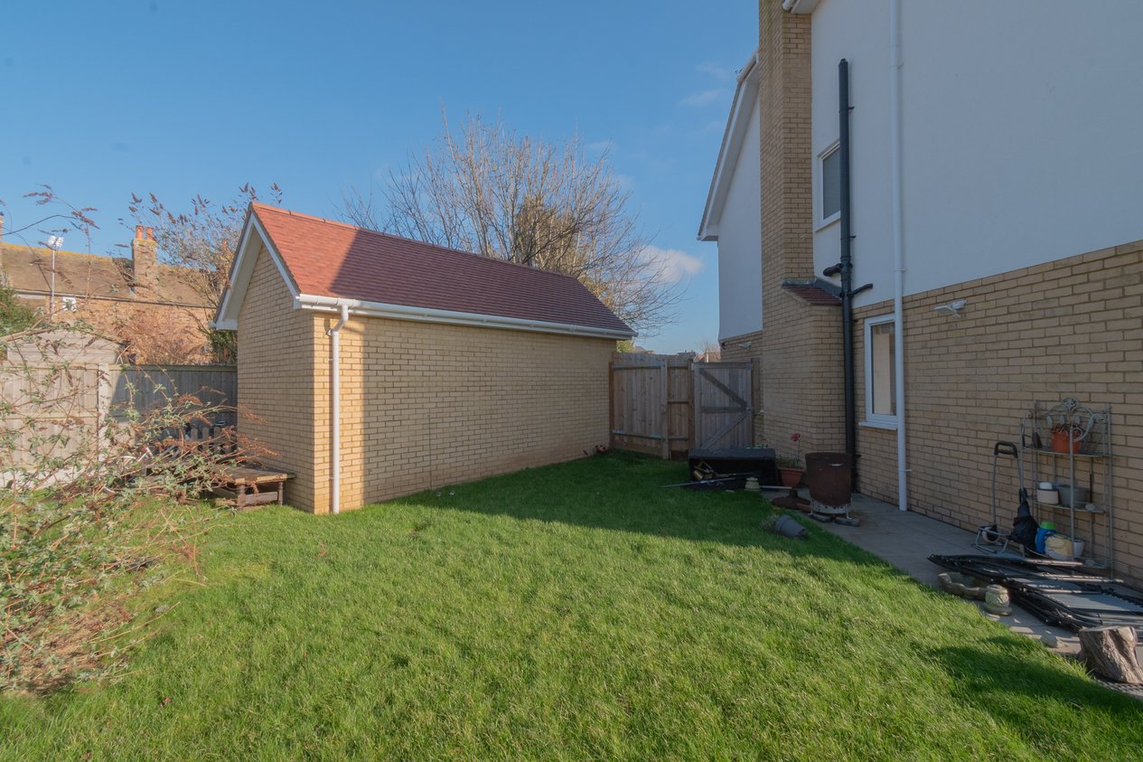 Properties Under Offer in John Douglas Drive Monkton