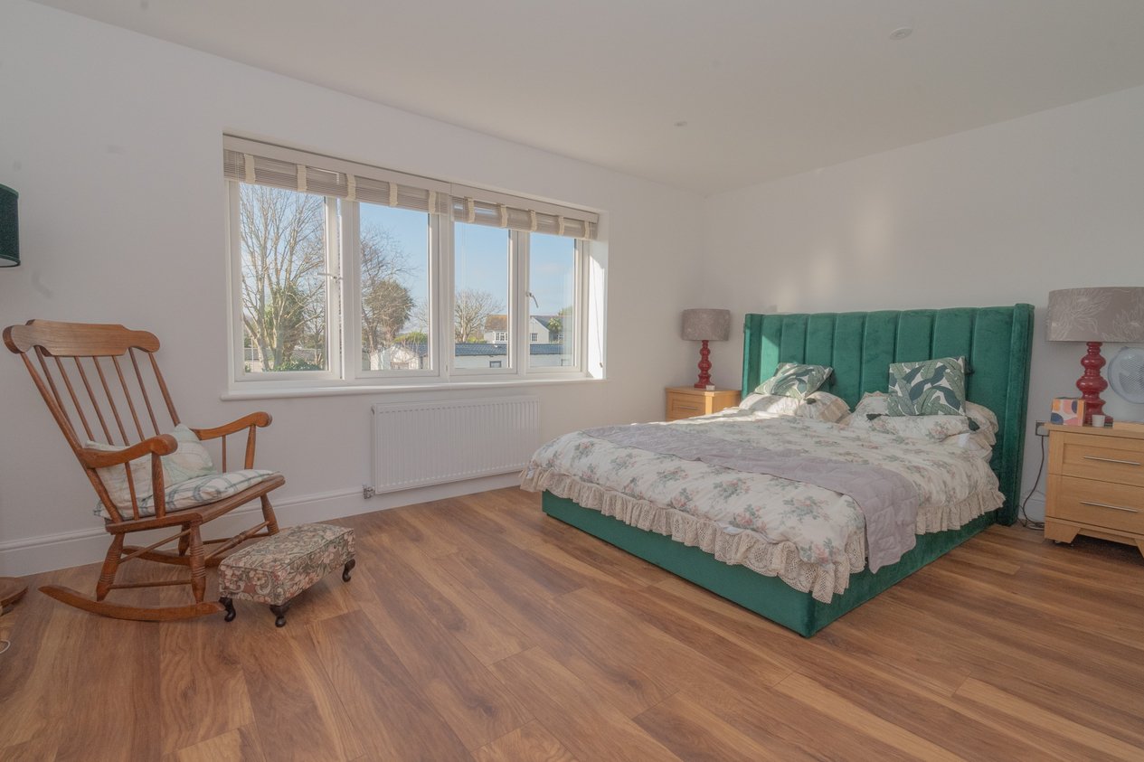 Properties Under Offer in John Douglas Drive Monkton