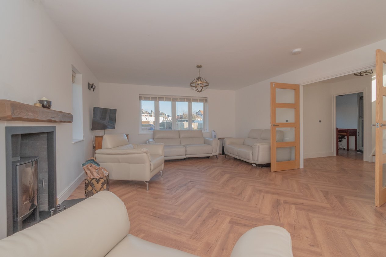 Properties Under Offer in John Douglas Drive Monkton