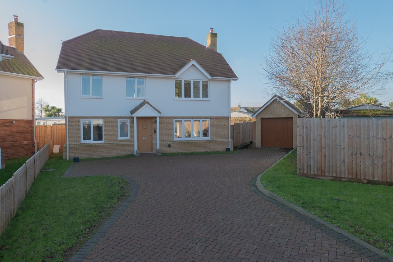 Properties Under Offer in John Douglas Drive Monkton