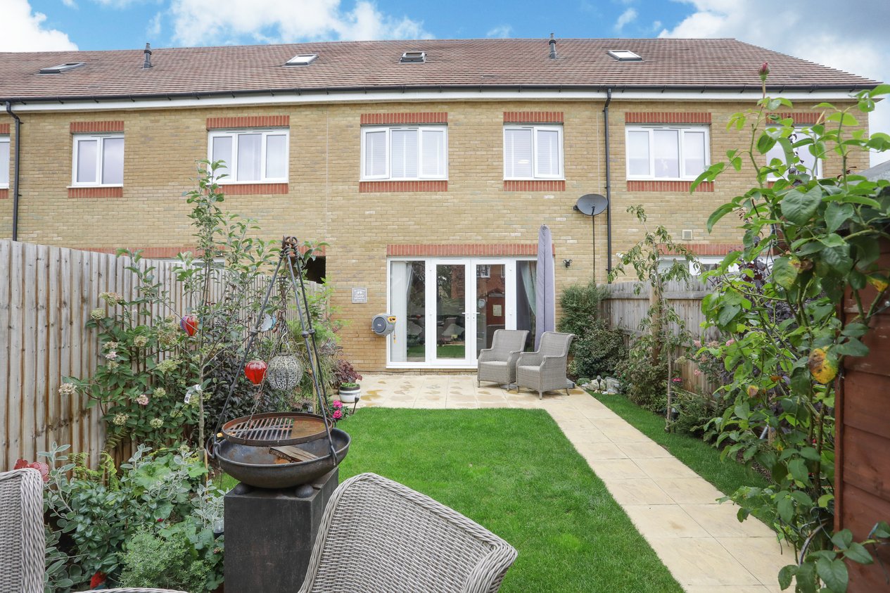 Properties Under Offer in Judd Road Hersden