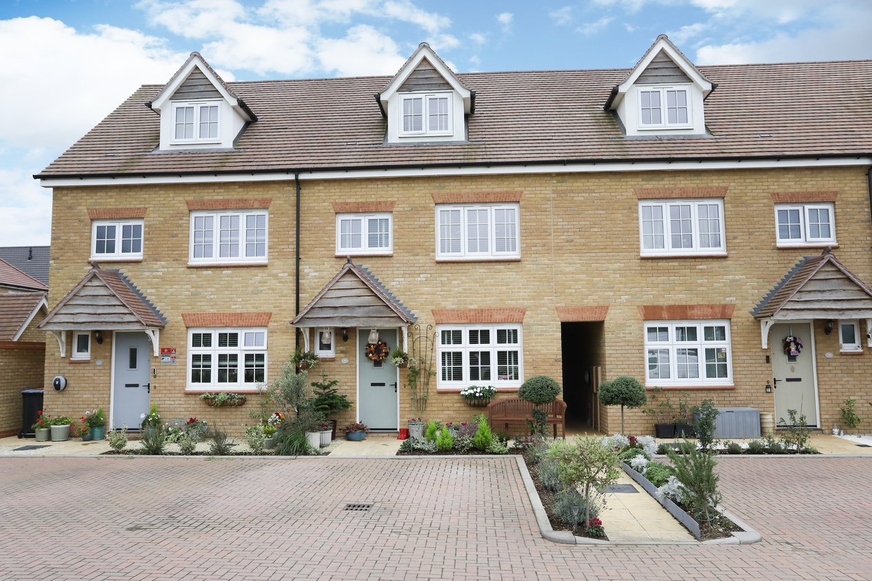 Properties Under Offer in Judd Road Hersden