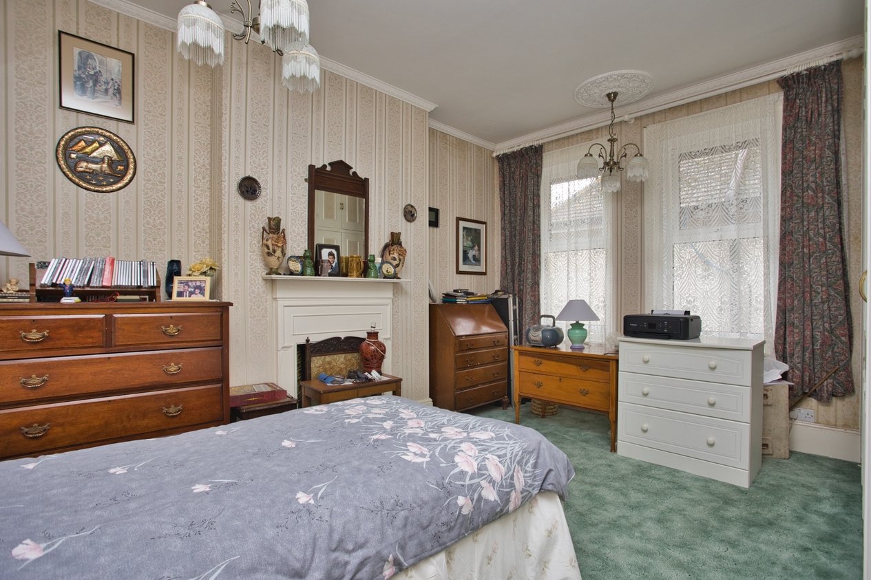 Properties Under Offer in Julian Road Folkestone