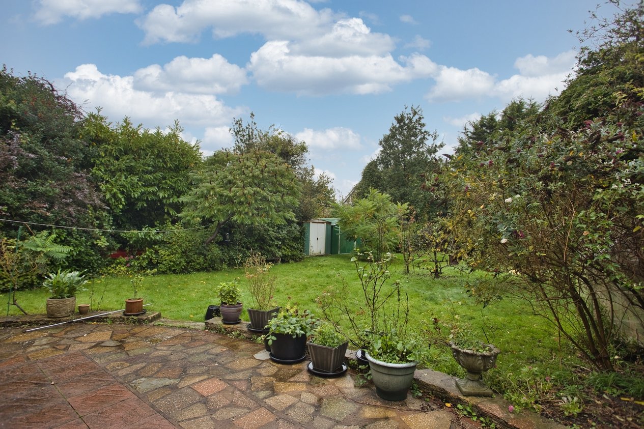Properties Under Offer in Julian Road Folkestone