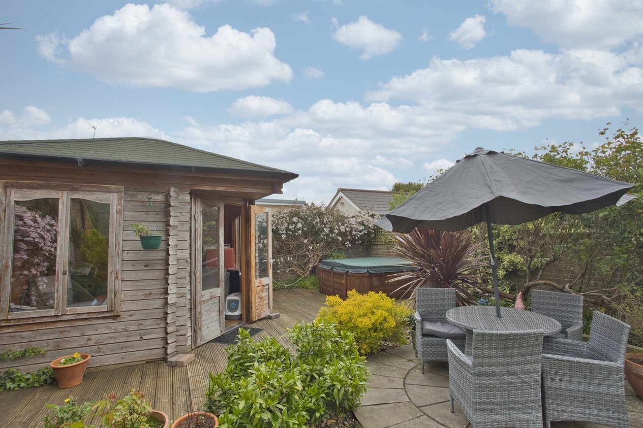 Properties For Sale in Kelvedon Road Walmer