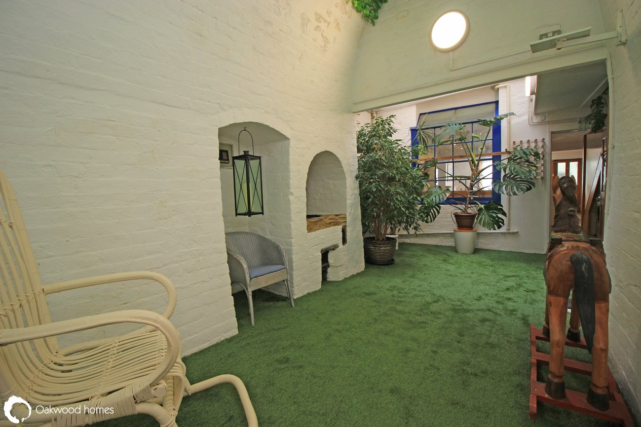 Properties For Sale in Kent Terrace 