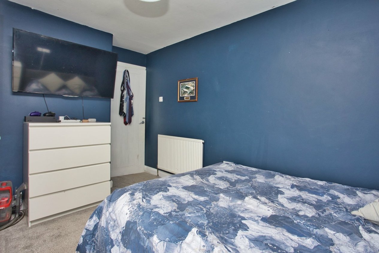 Properties For Sale in Kimberley Close Dover