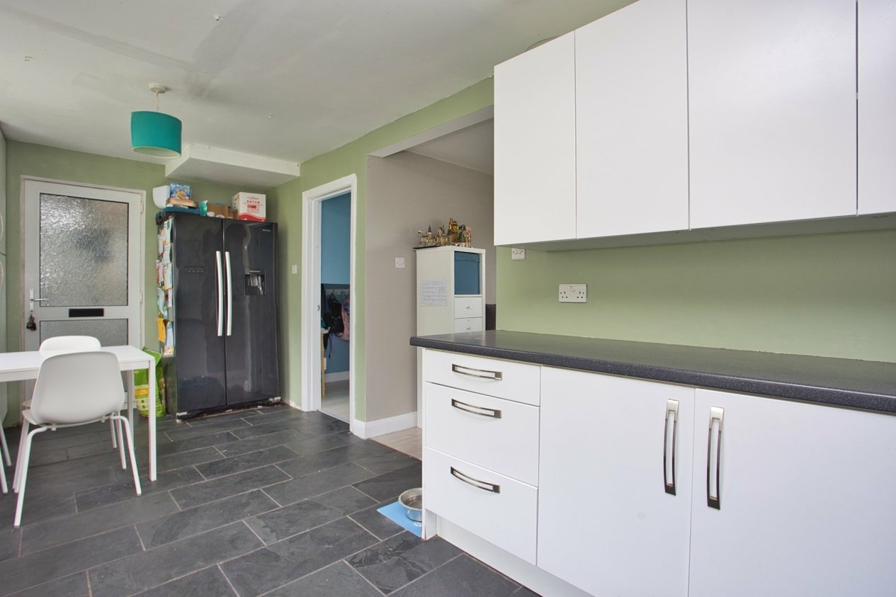 Properties For Sale in Kimberley Close Dover