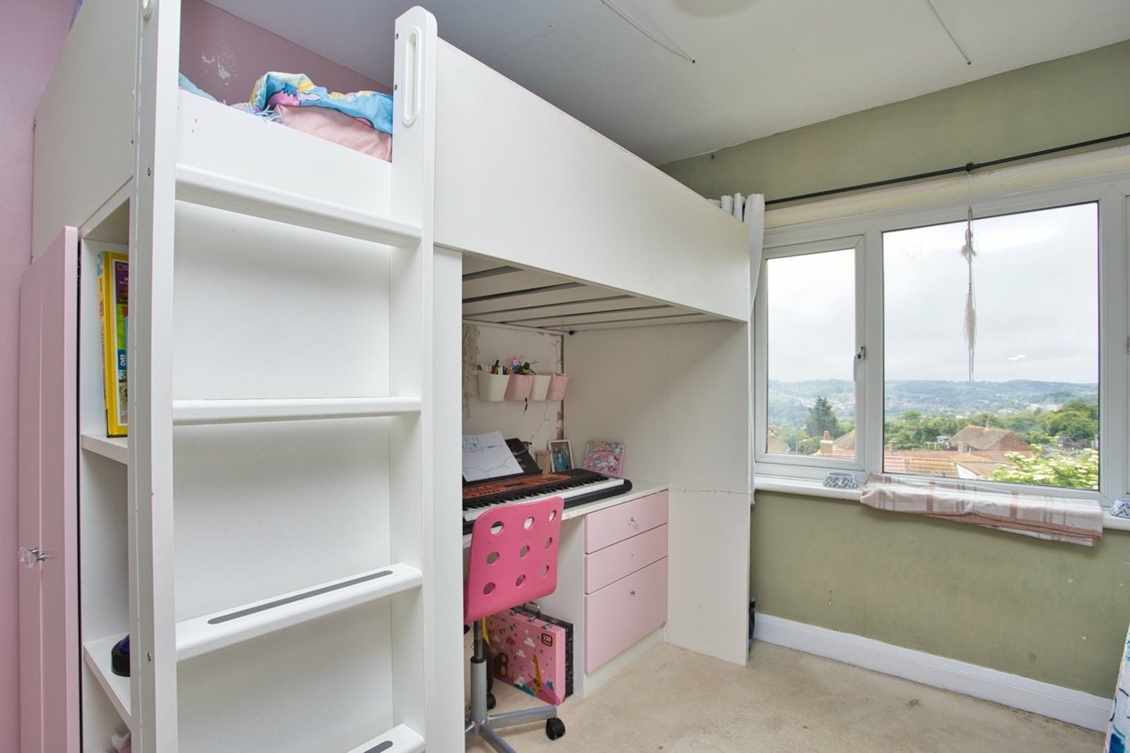 Properties For Sale in Kimberley Close Dover