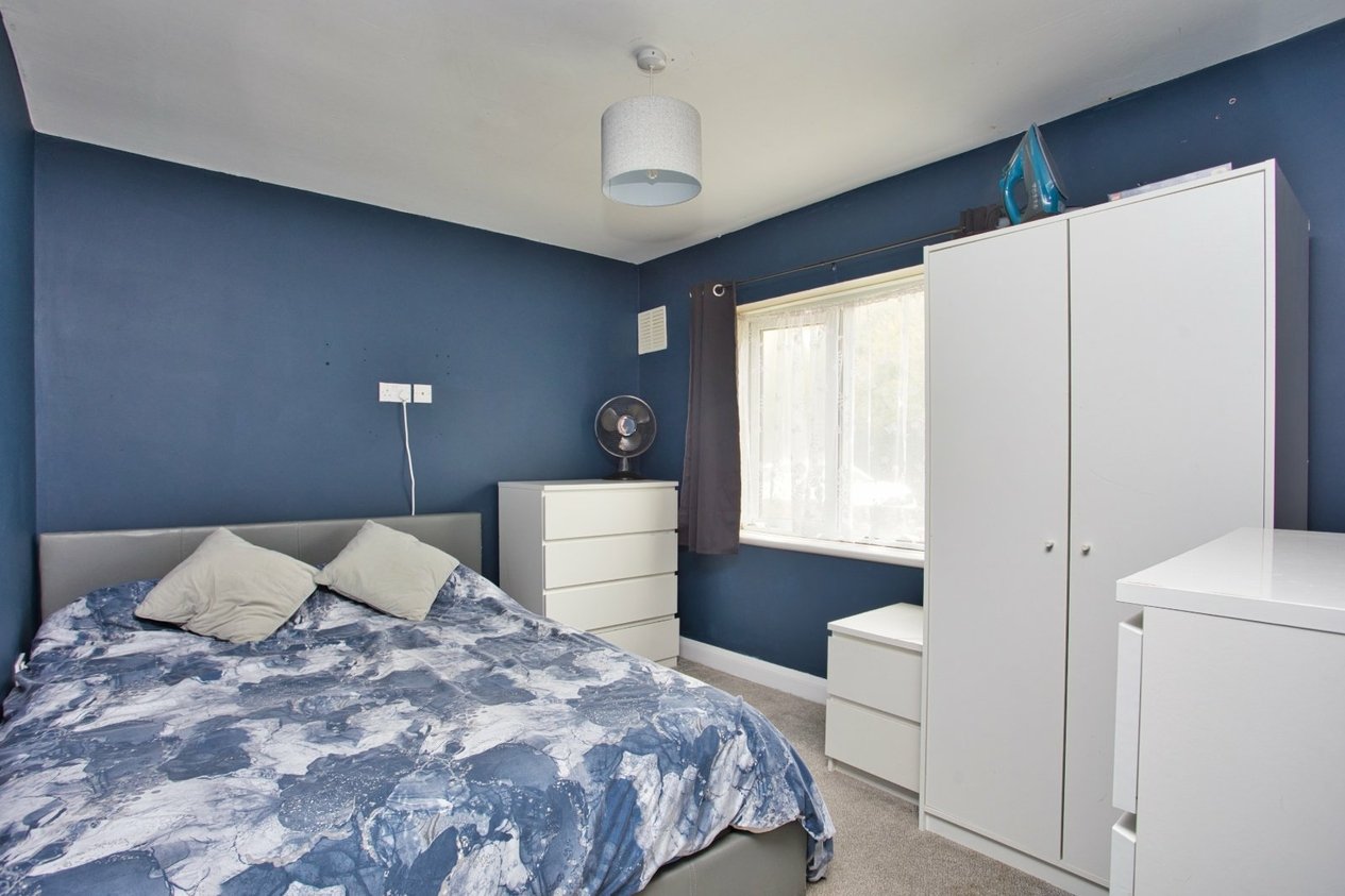 Properties For Sale in Kimberley Close Dover