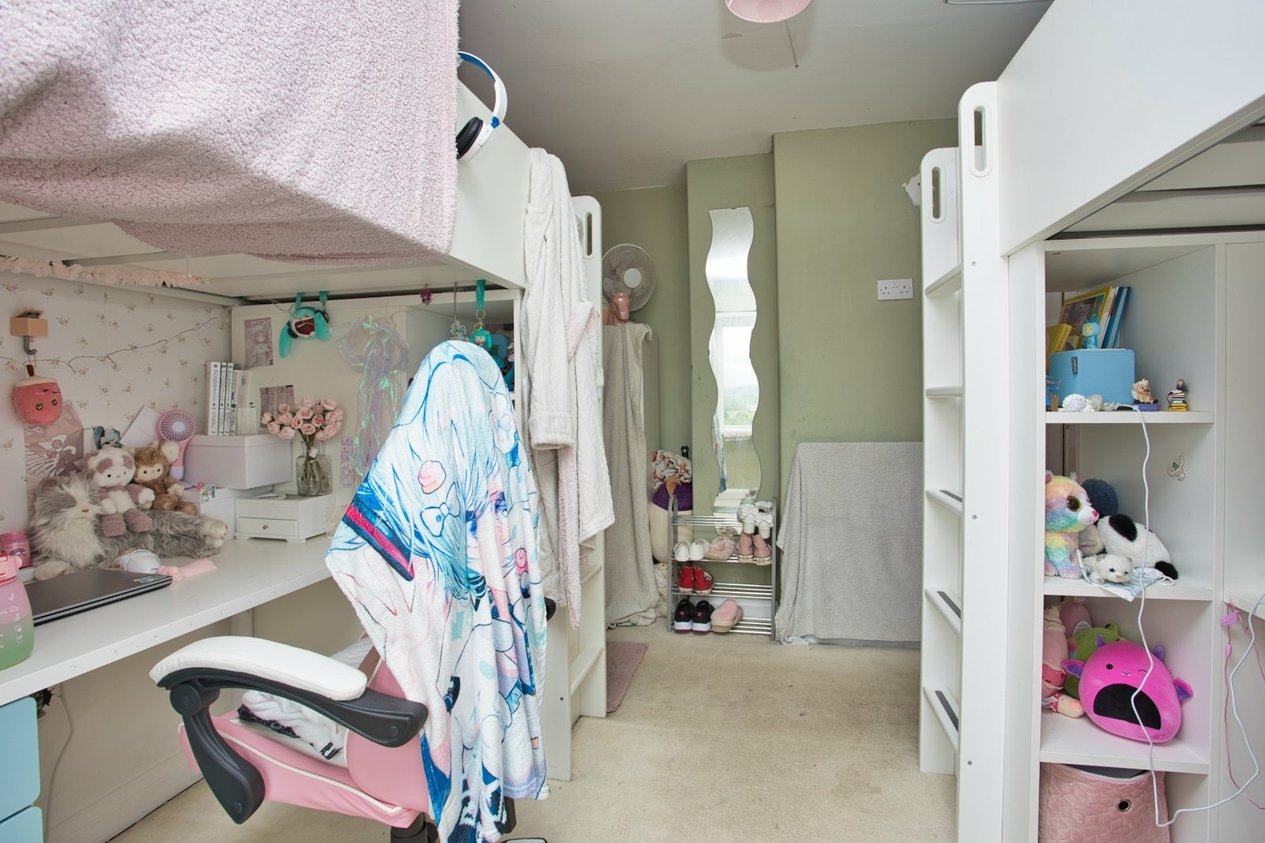 Properties For Sale in Kimberley Close Dover