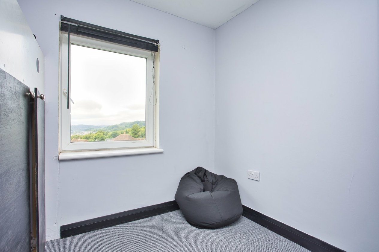 Properties For Sale in Kimberley Close Dover