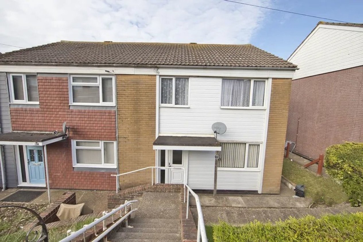 Properties For Sale in Kimberley Close  Dover