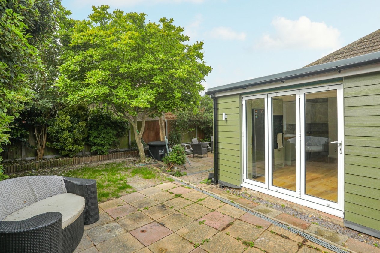 Properties For Sale in Kingfisher Close Margate