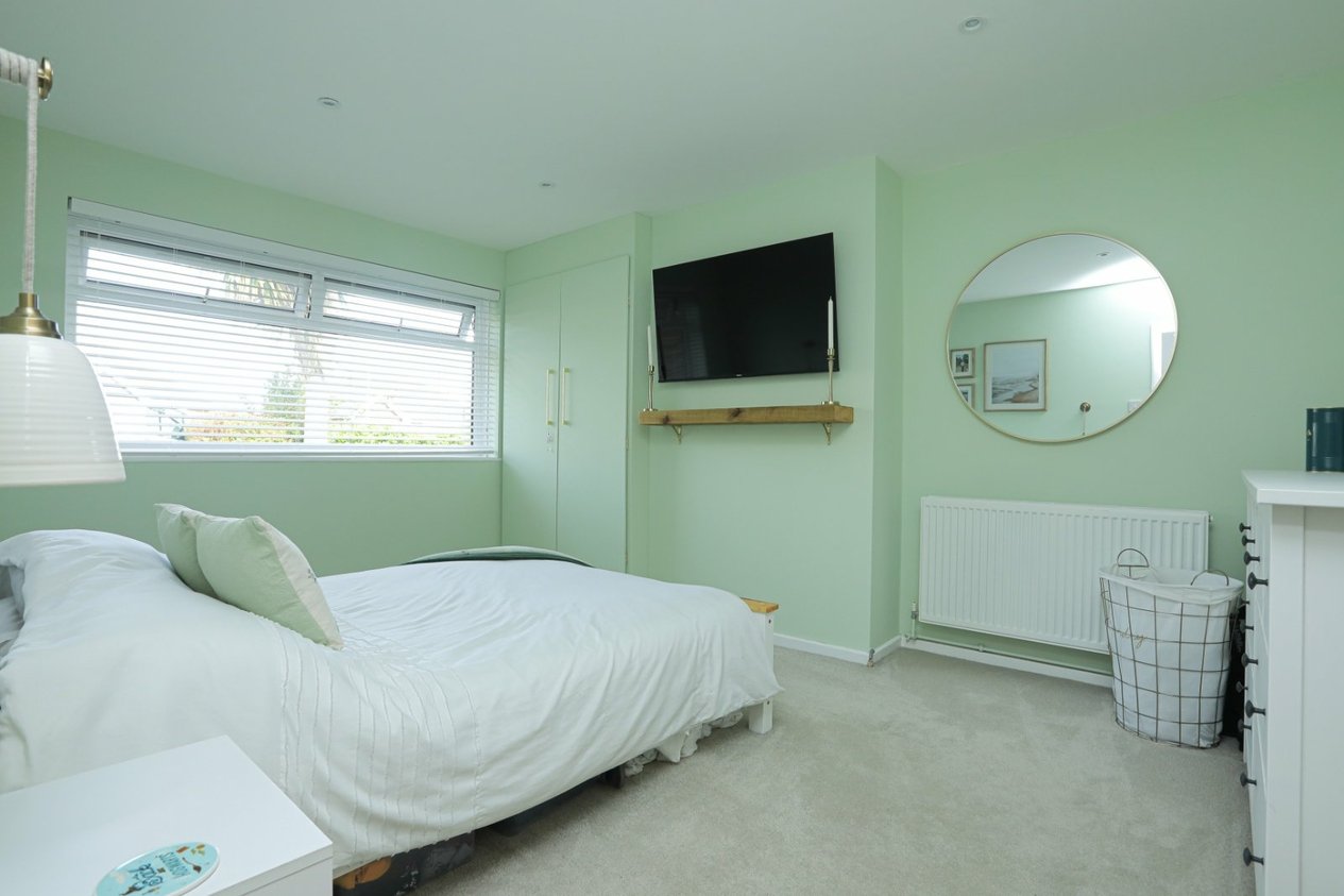 Properties For Sale in Kingfisher Close Margate