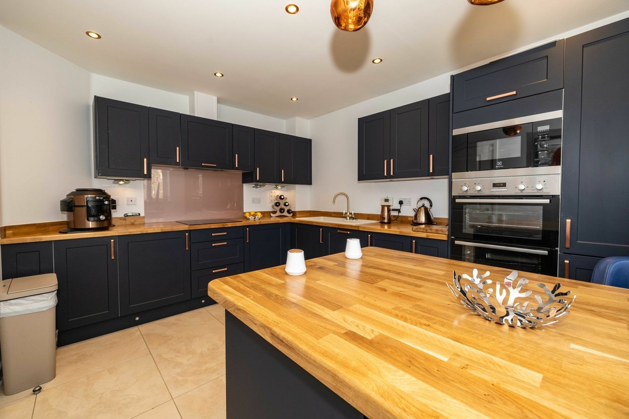 Properties For Sale in Kingfisher Place  Chartham