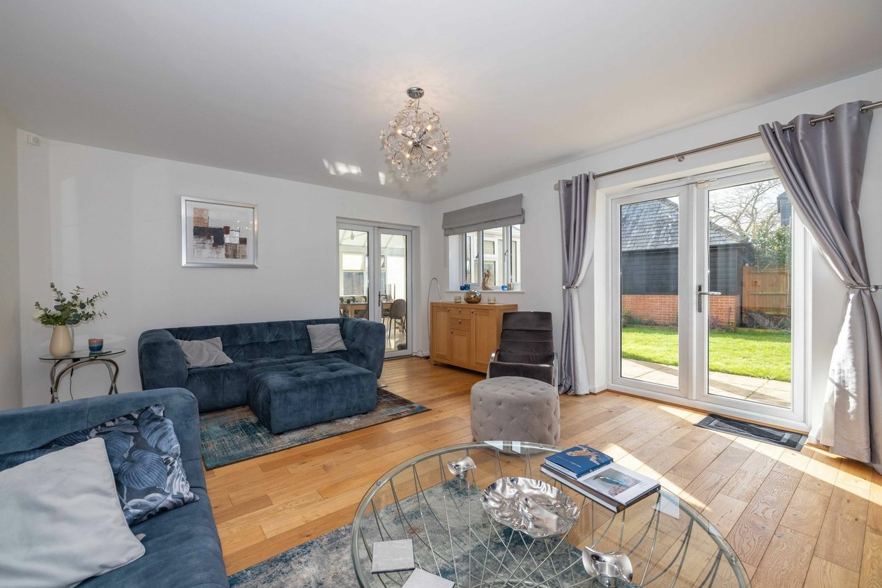 Properties For Sale in Kingfisher Place  Chartham