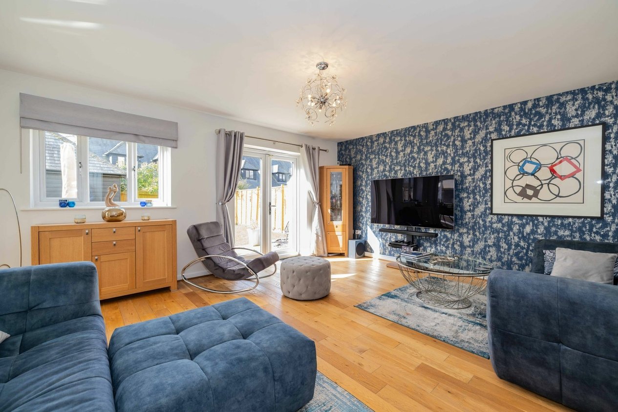 Properties For Sale in Kingfisher Place  Chartham