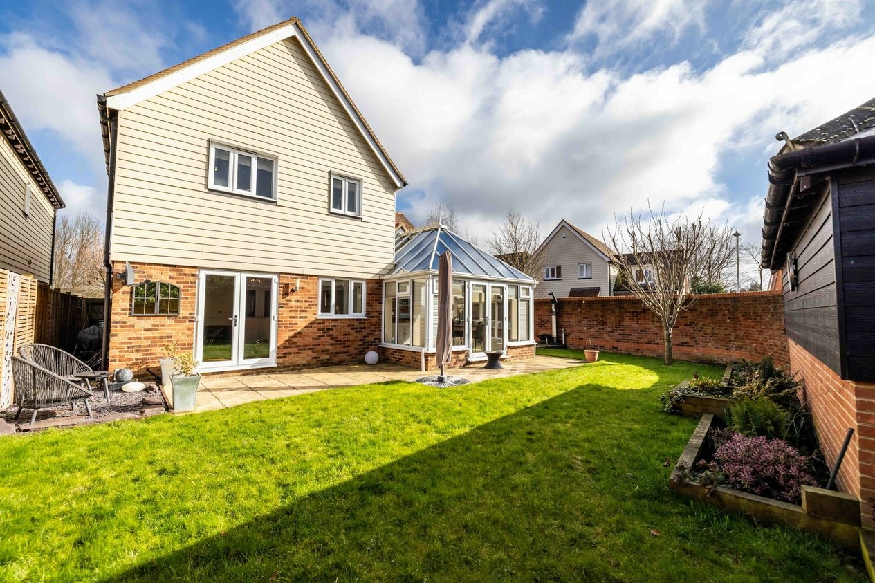 Properties For Sale in Kingfisher Place  Chartham