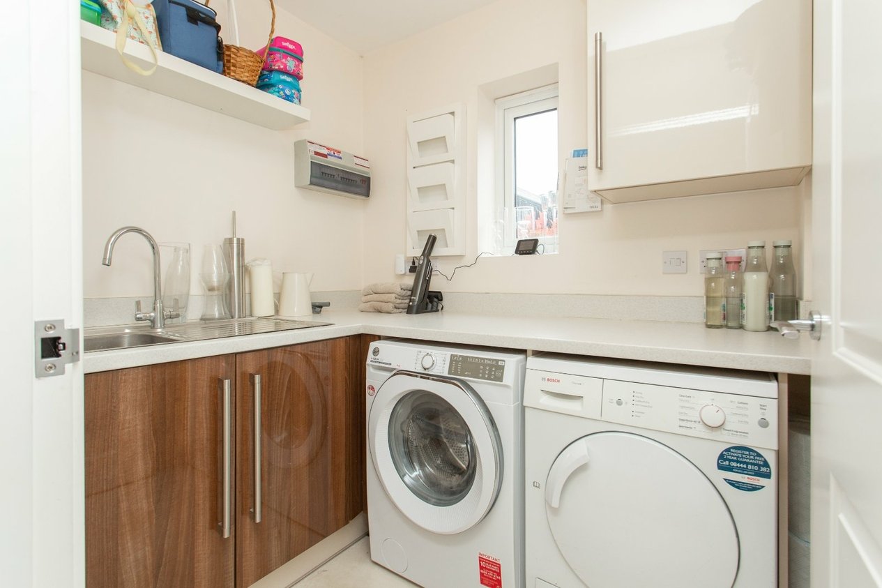 Properties For Sale in Kingfisher Place Chartham