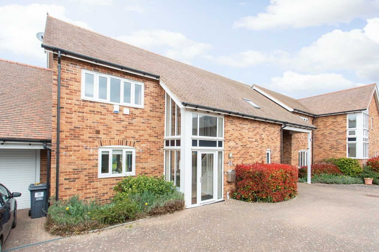 Properties For Sale in Kingfisher Place Chartham