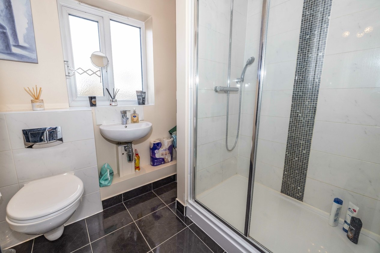 Properties For Sale in Kingfisher Place Chartham