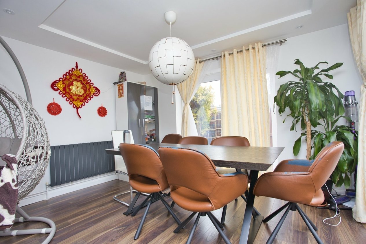 Properties For Sale in Kingly Way Dover