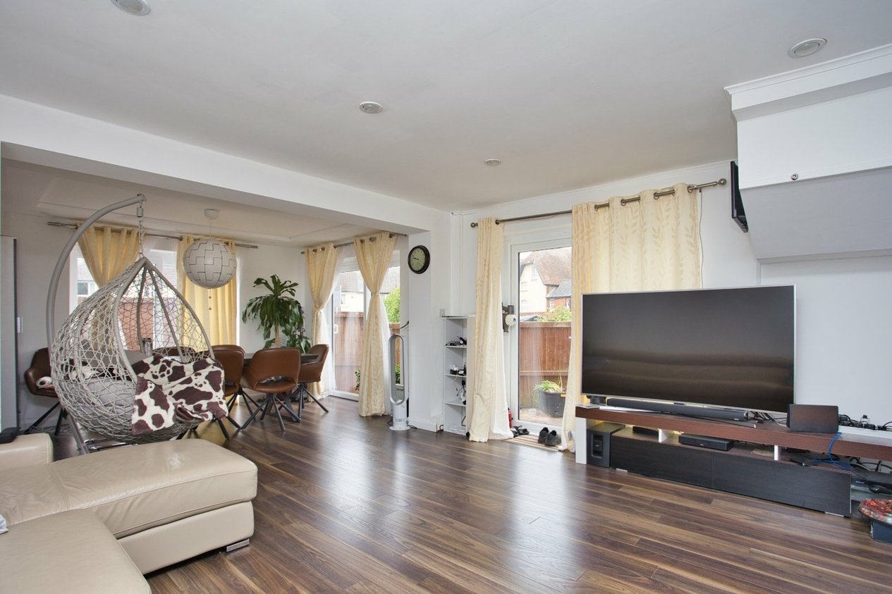 Properties For Sale in Kingly Way Dover
