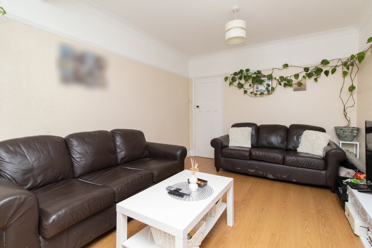 Properties For Sale in Kings Avenue Broadstairs