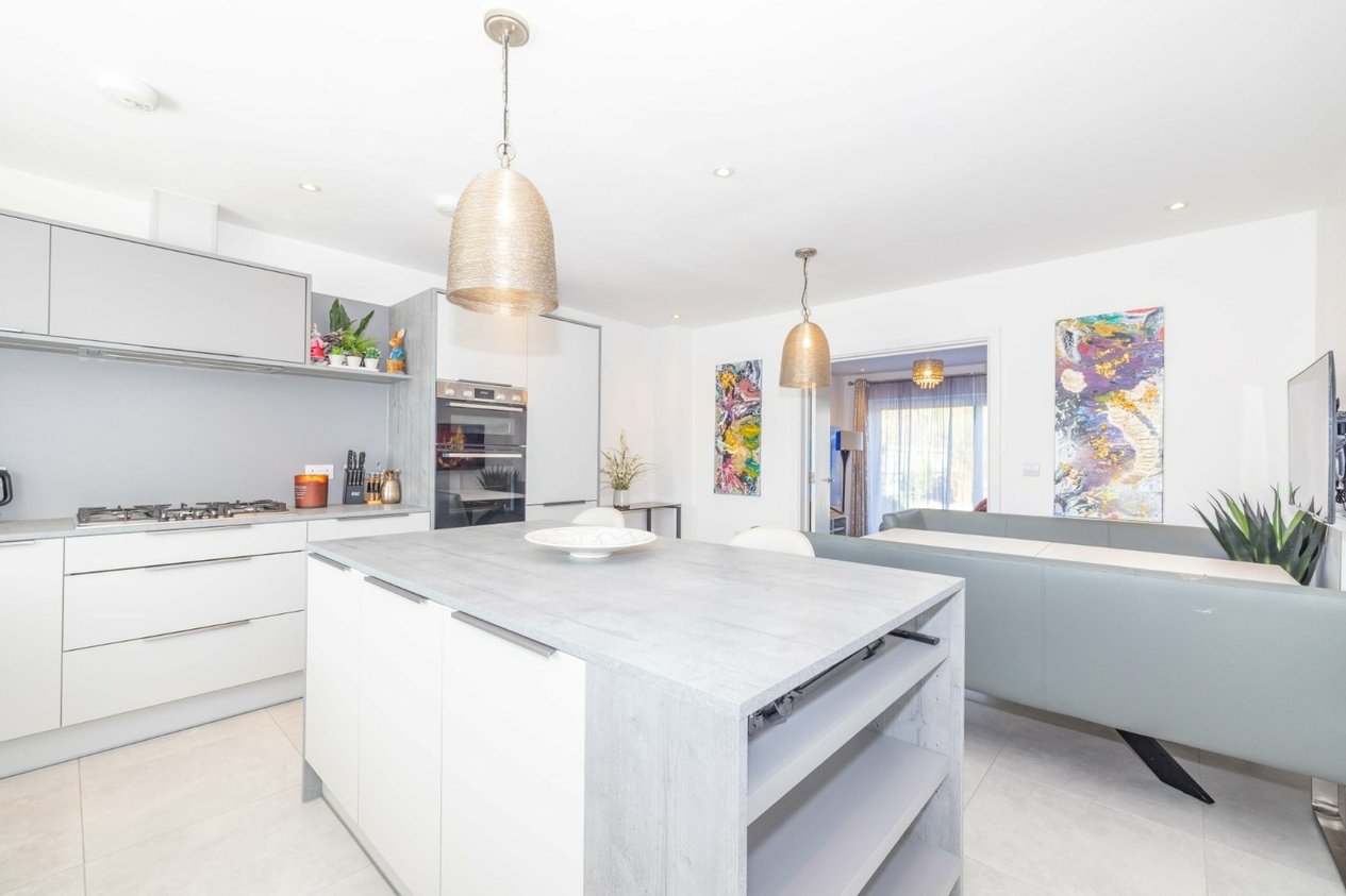 Properties For Sale in Kings Close Shadoxhurst