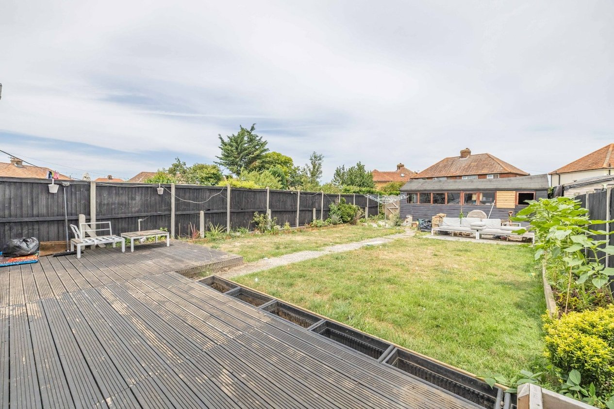 Properties For Sale in Kings Road Aylesham