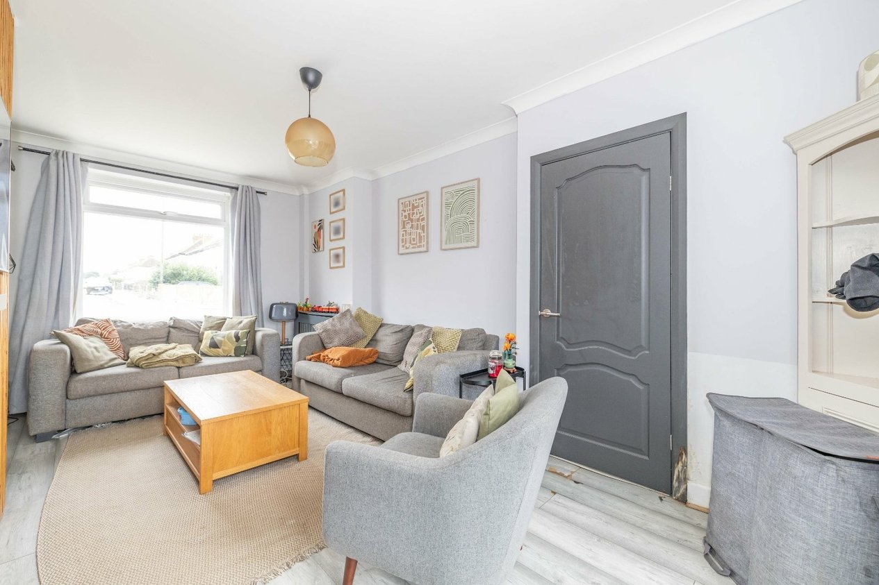 Properties For Sale in Kings Road Aylesham