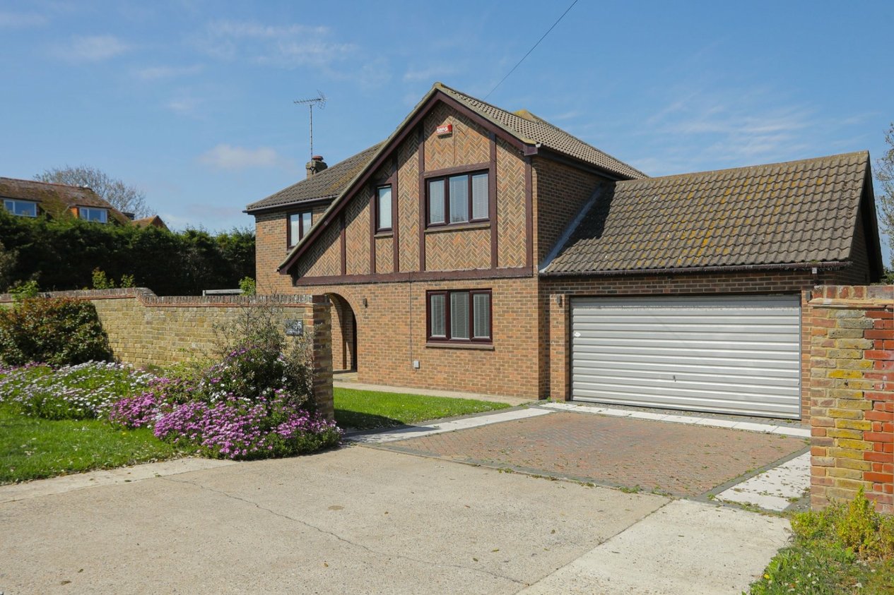 Properties For Sale in Kingsgate Avenue Broadstairs