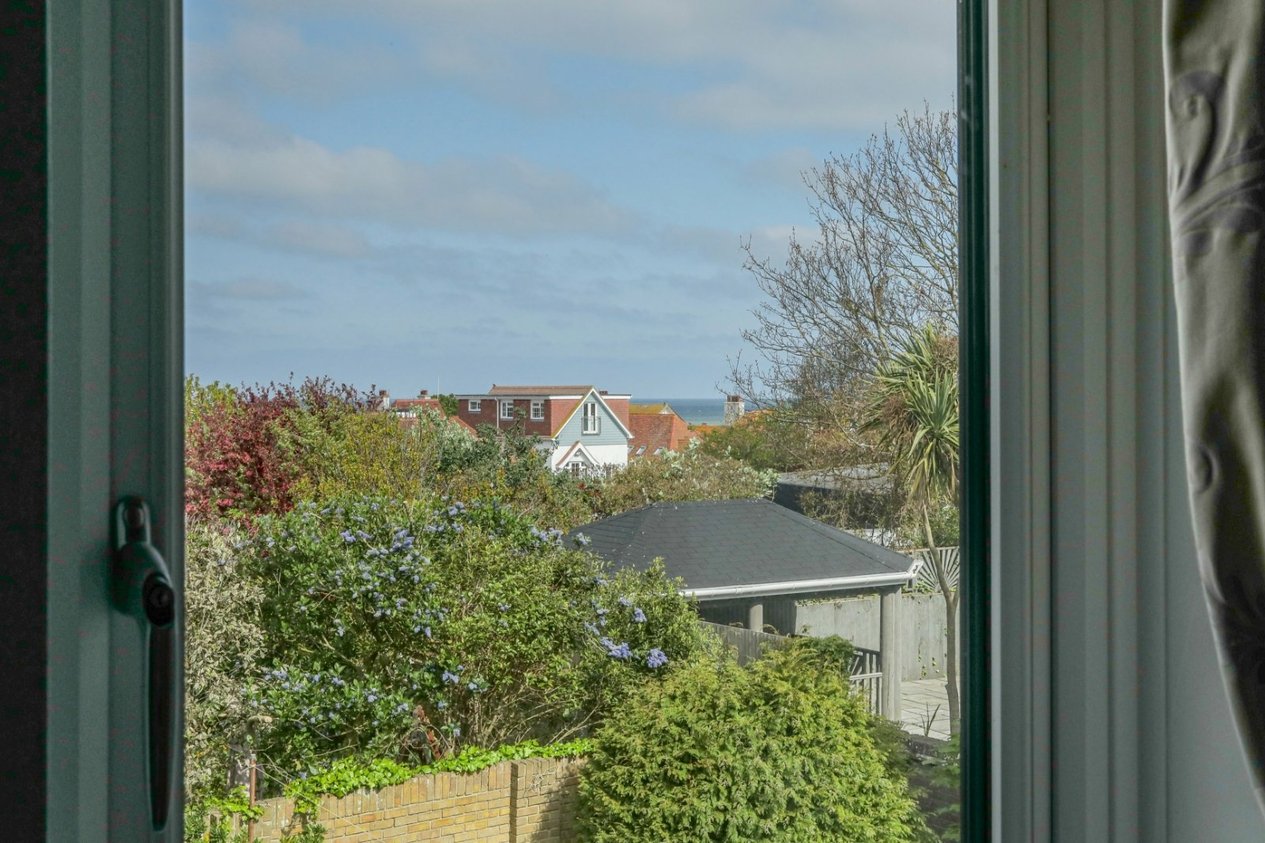 Properties For Sale in Kingsgate Avenue Broadstairs