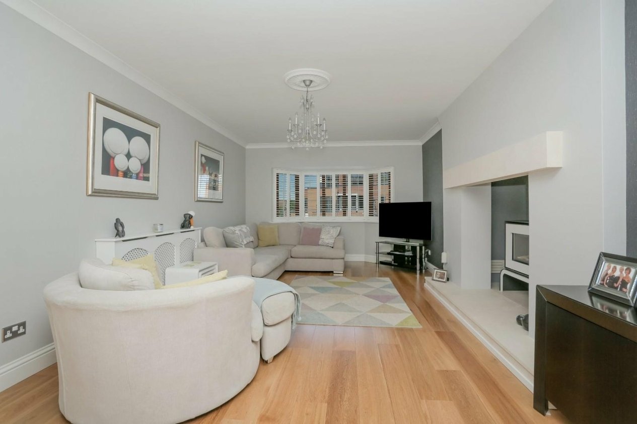 Properties For Sale in Kingsgate Avenue Broadstairs