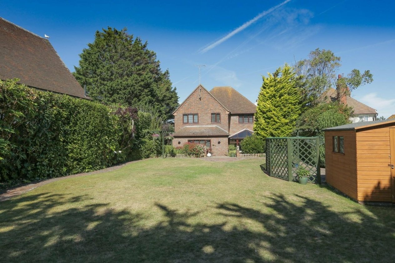 Properties For Sale in Kingsgate Avenue Broadstairs