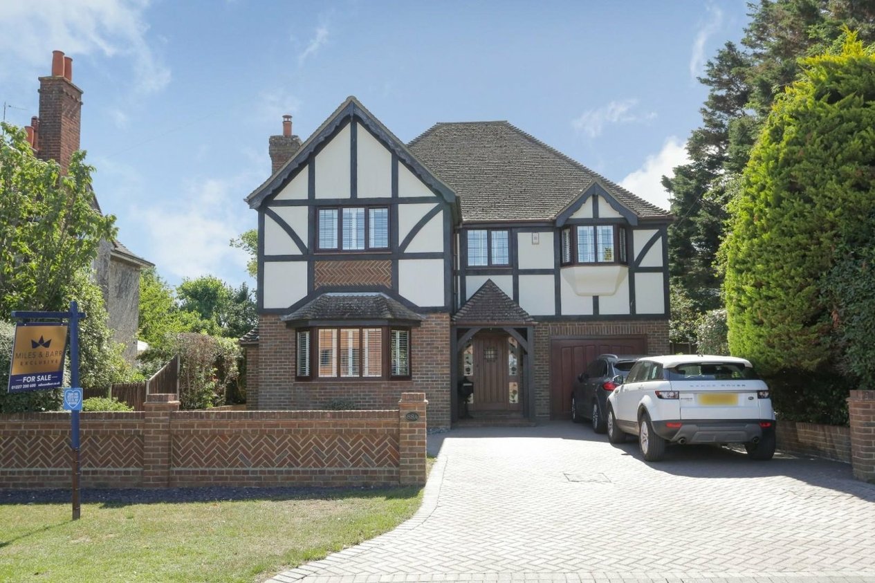 Properties For Sale in Kingsgate Avenue Broadstairs