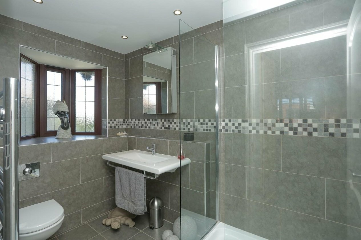 Properties For Sale in Kingsgate Avenue Broadstairs