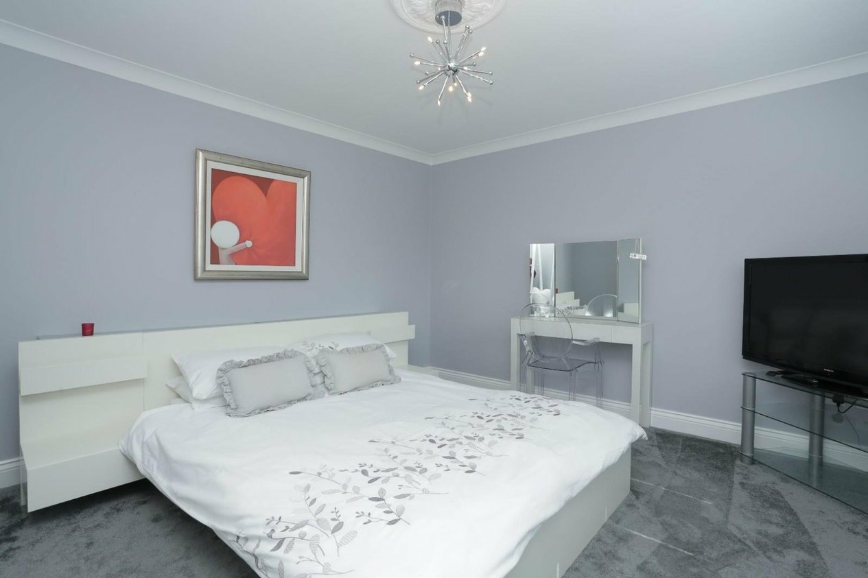 Properties For Sale in Kingsgate Avenue Broadstairs
