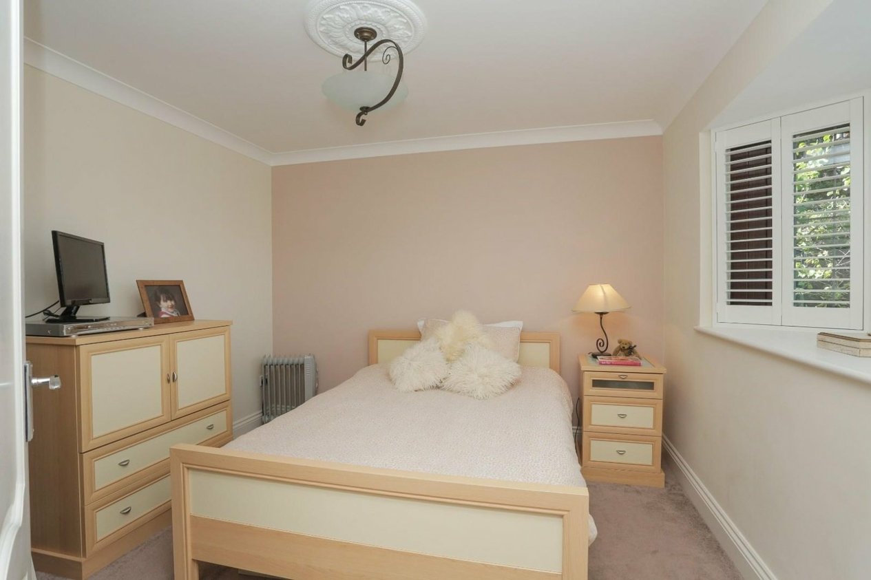 Properties For Sale in Kingsgate Avenue Broadstairs