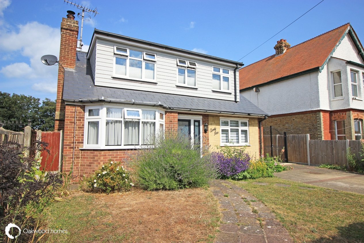 Properties Under Offer in Kingsgate Avenue 