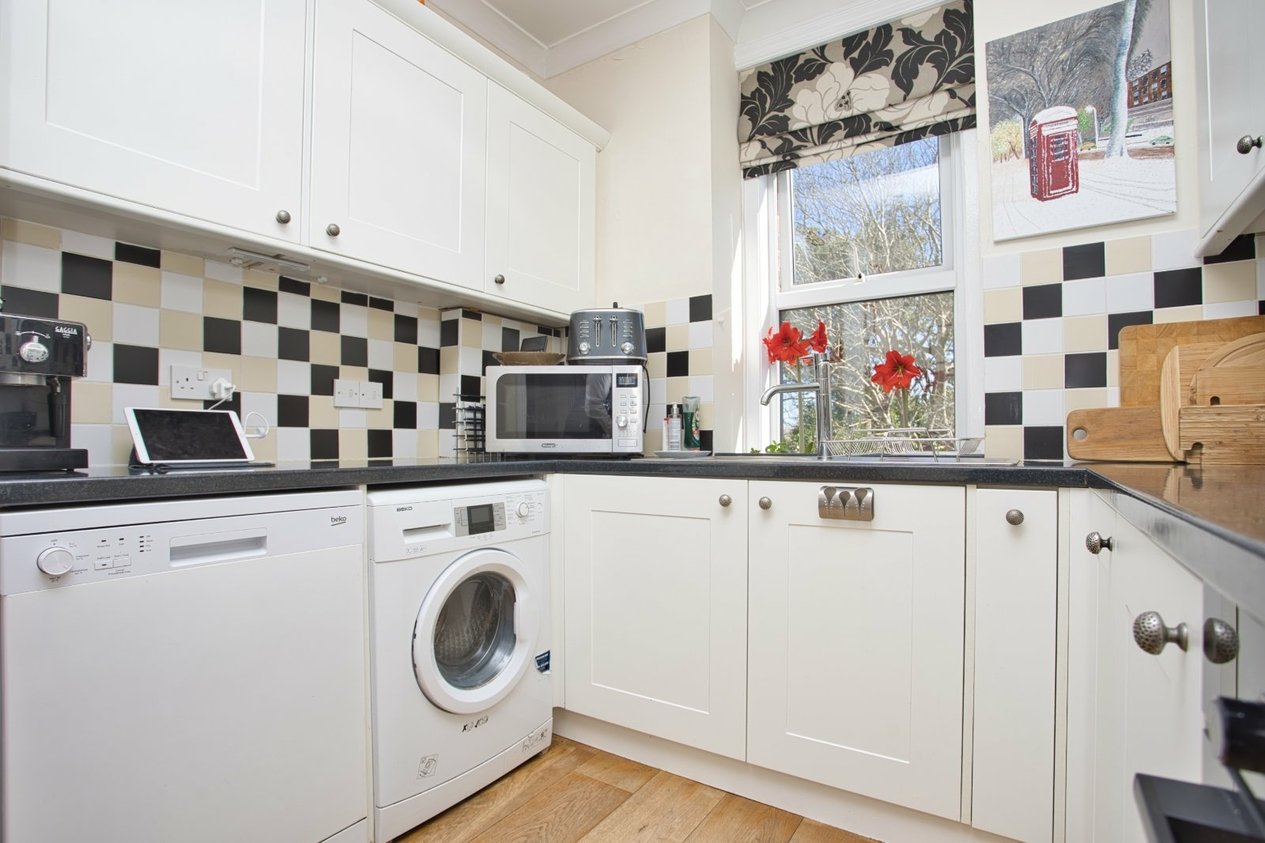 Properties For Sale in Kingsnorth Gardens Folkestone