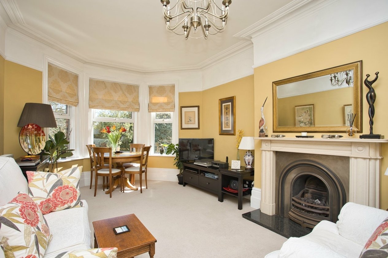 Properties For Sale in Kingsnorth Gardens Folkestone