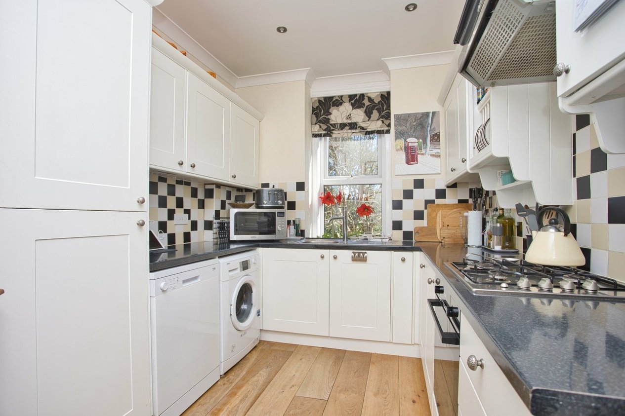 Properties For Sale in Kingsnorth Gardens Folkestone