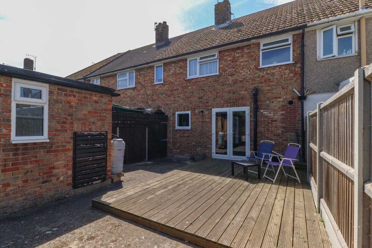 Properties Under Offer in Kingston Avenue Margate