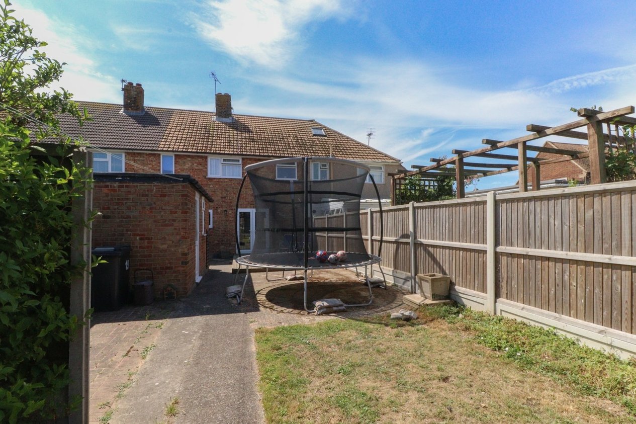 Properties Under Offer in Kingston Avenue Margate