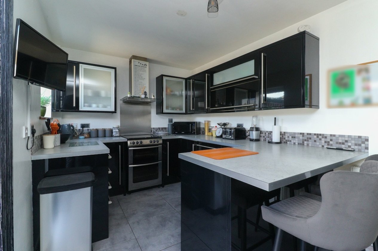 Properties Under Offer in Kingston Avenue Margate