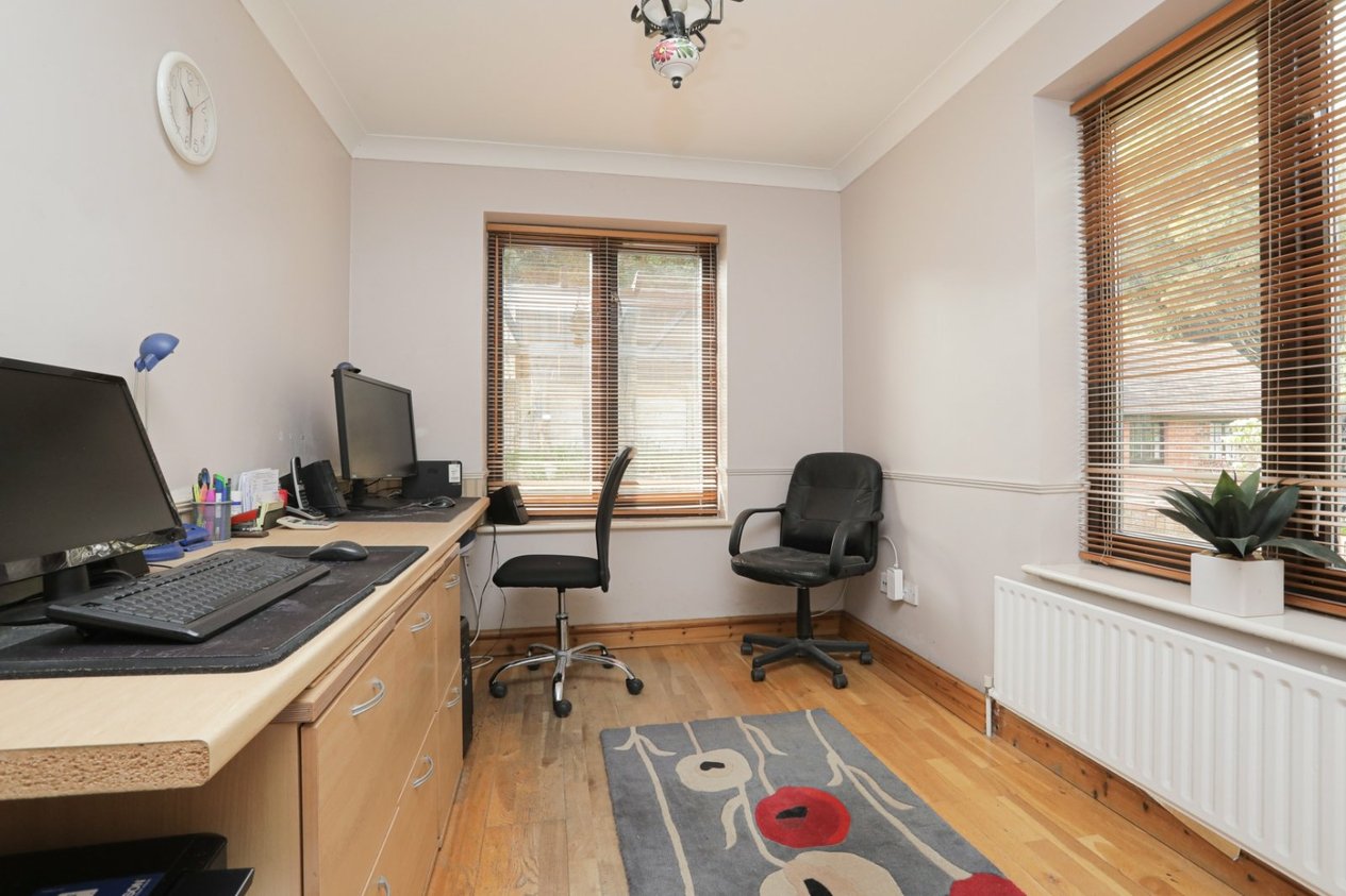 Properties For Sale in Knold Park Margate