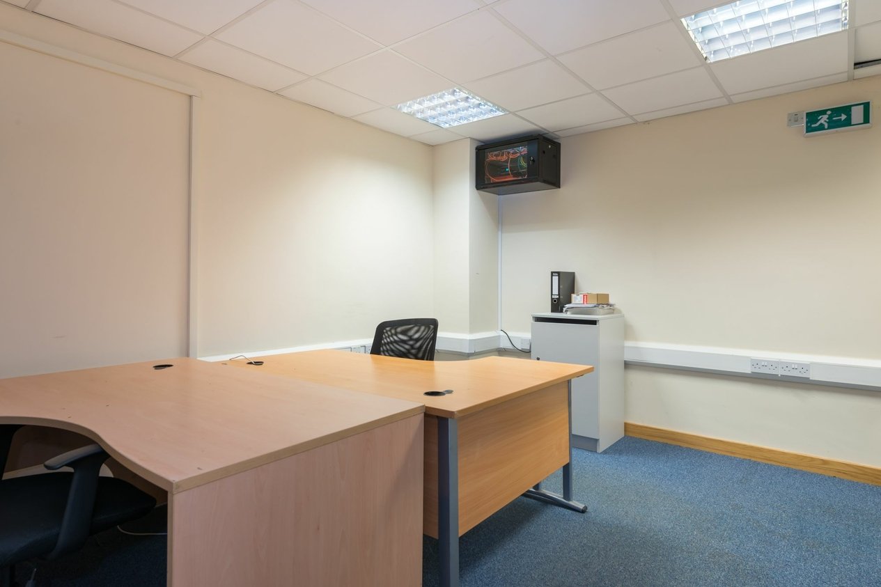 Properties To Let in Lakesview International Business Park  Canterbury